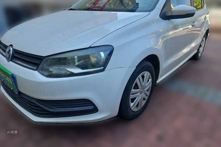 Volkswagen Polo 2014 car image #2