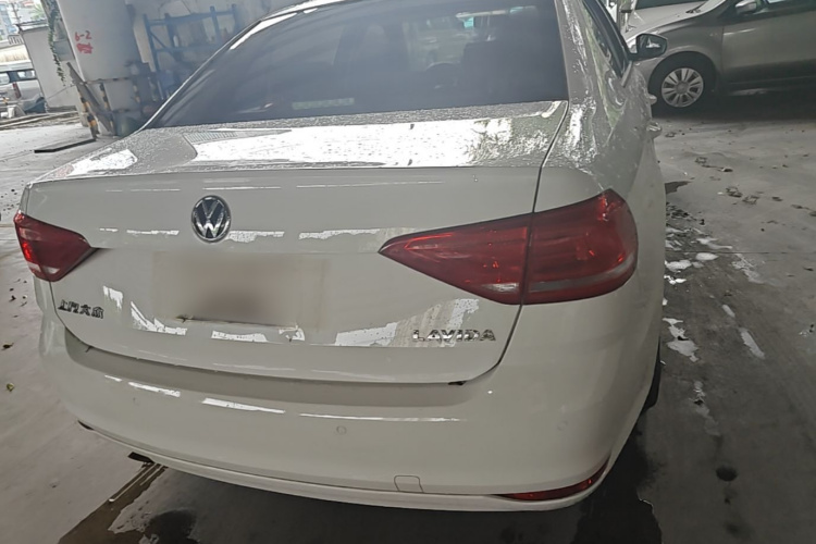 Volkswagen Lavida 2017 car image #4