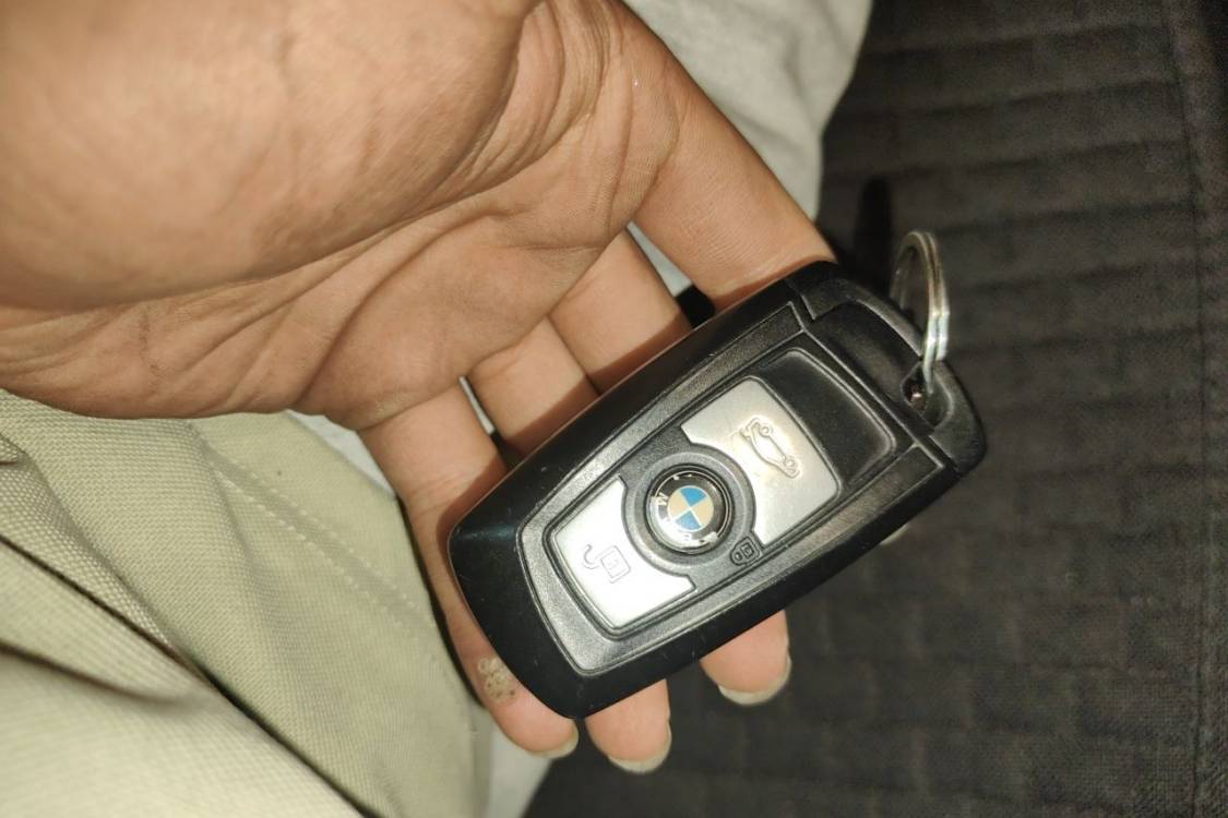 BMW 3 Series 2017 car image #28