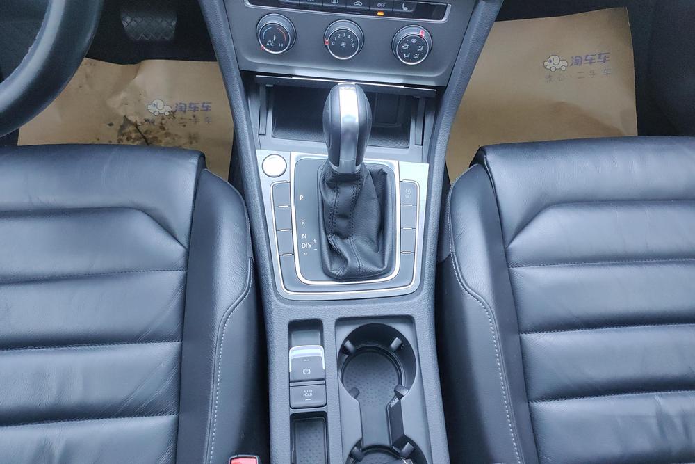 Volkswagen Golf 2014 car image #14