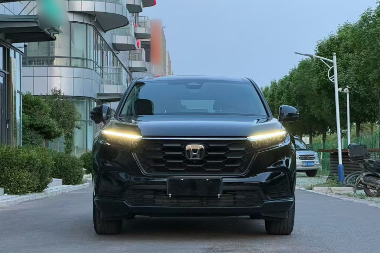 2023 car image #3
