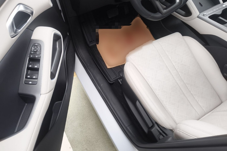 BYD YuanUP 2026 car image #16