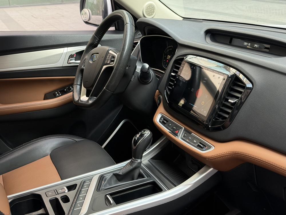 GEELY Vision X6 2018 car image #13