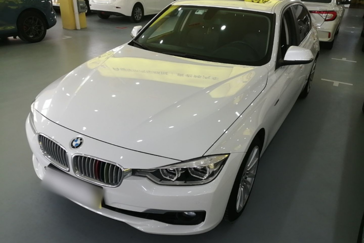 BMW 3 Series 2018 #2 BMW 3 Series 2018 immagine di auto #2