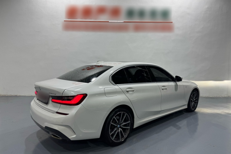 BMW 3 Series 2021 #7 BMW 3 Series 2021 car image #7
