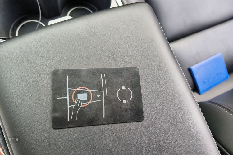 Tesla Model Y 2022 #10 Tesla Model Y 2022 car image #10