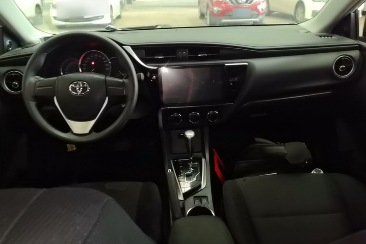 Toyota Corolla 2019 #10 Toyota Corolla 2019 car image #10