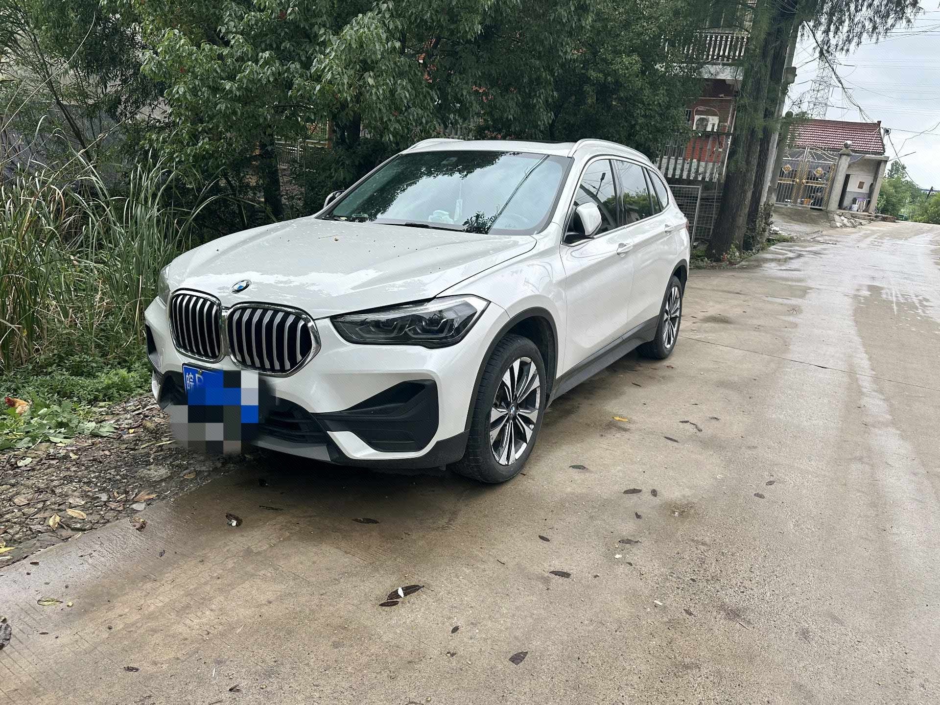 2020 immagine di auto 