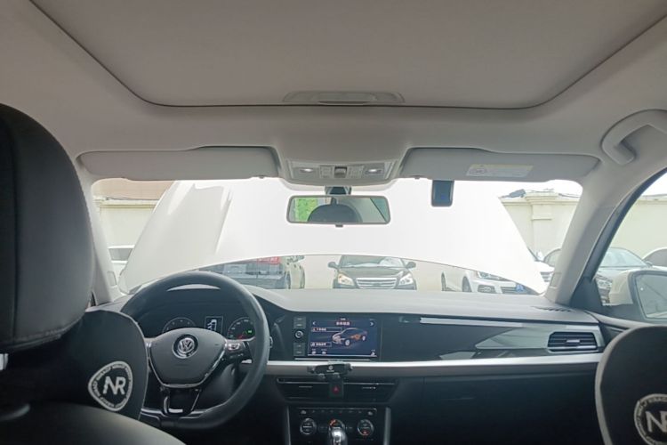 Volkswagen Lavida 2019 car image #18