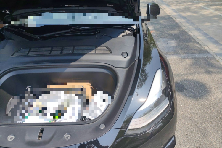 Tesla Model Y 2021 #23 Tesla Model Y 2021 car image #23