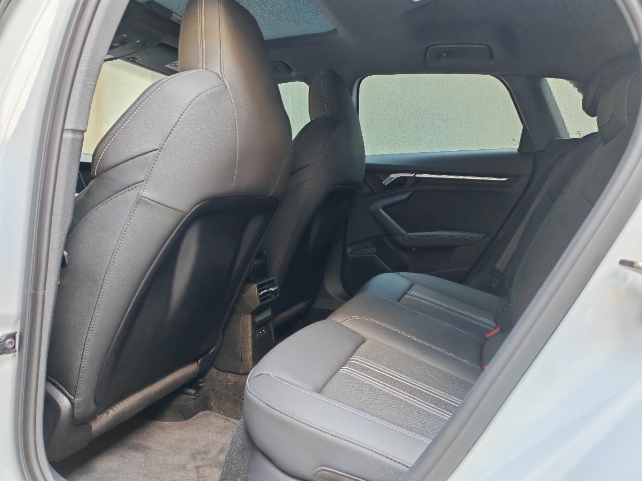 2023 car image #8