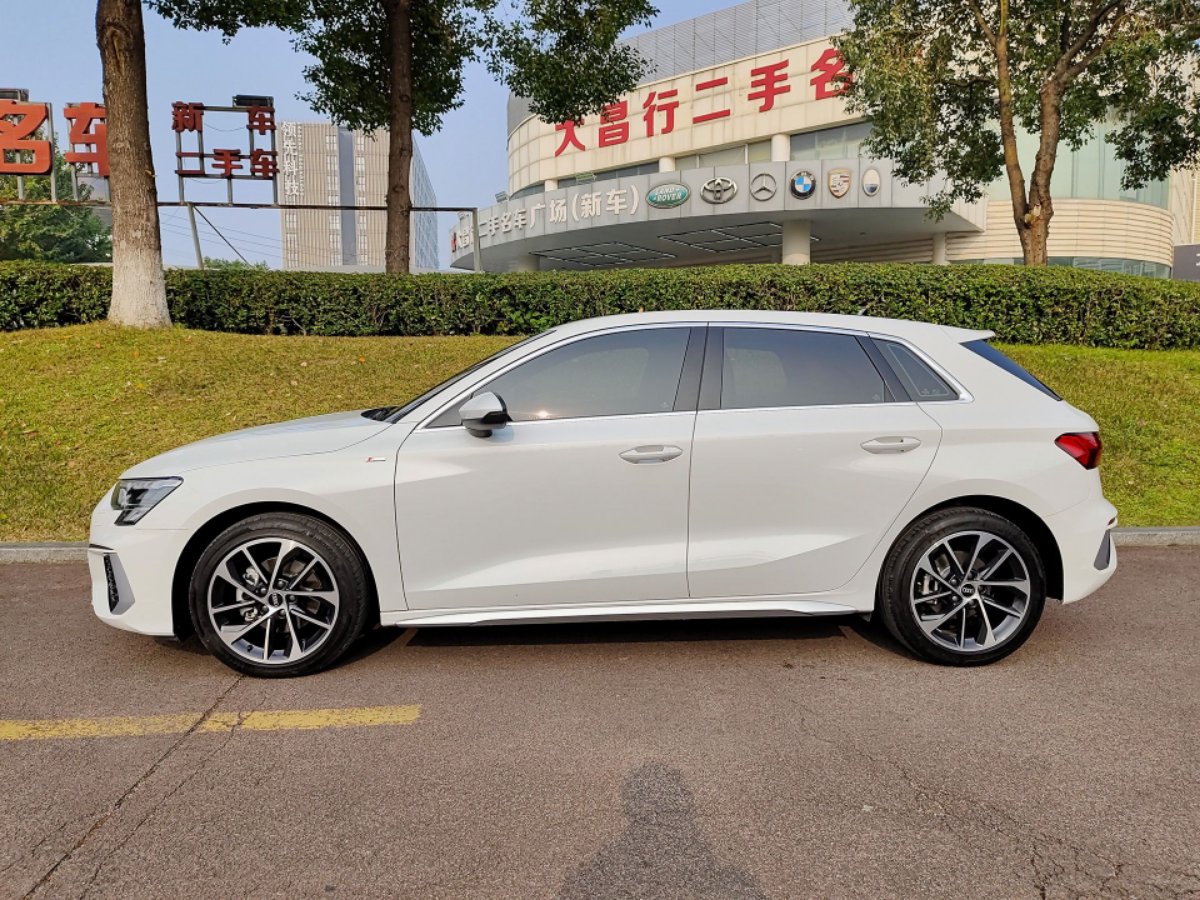Audi A3 2023 car image #2