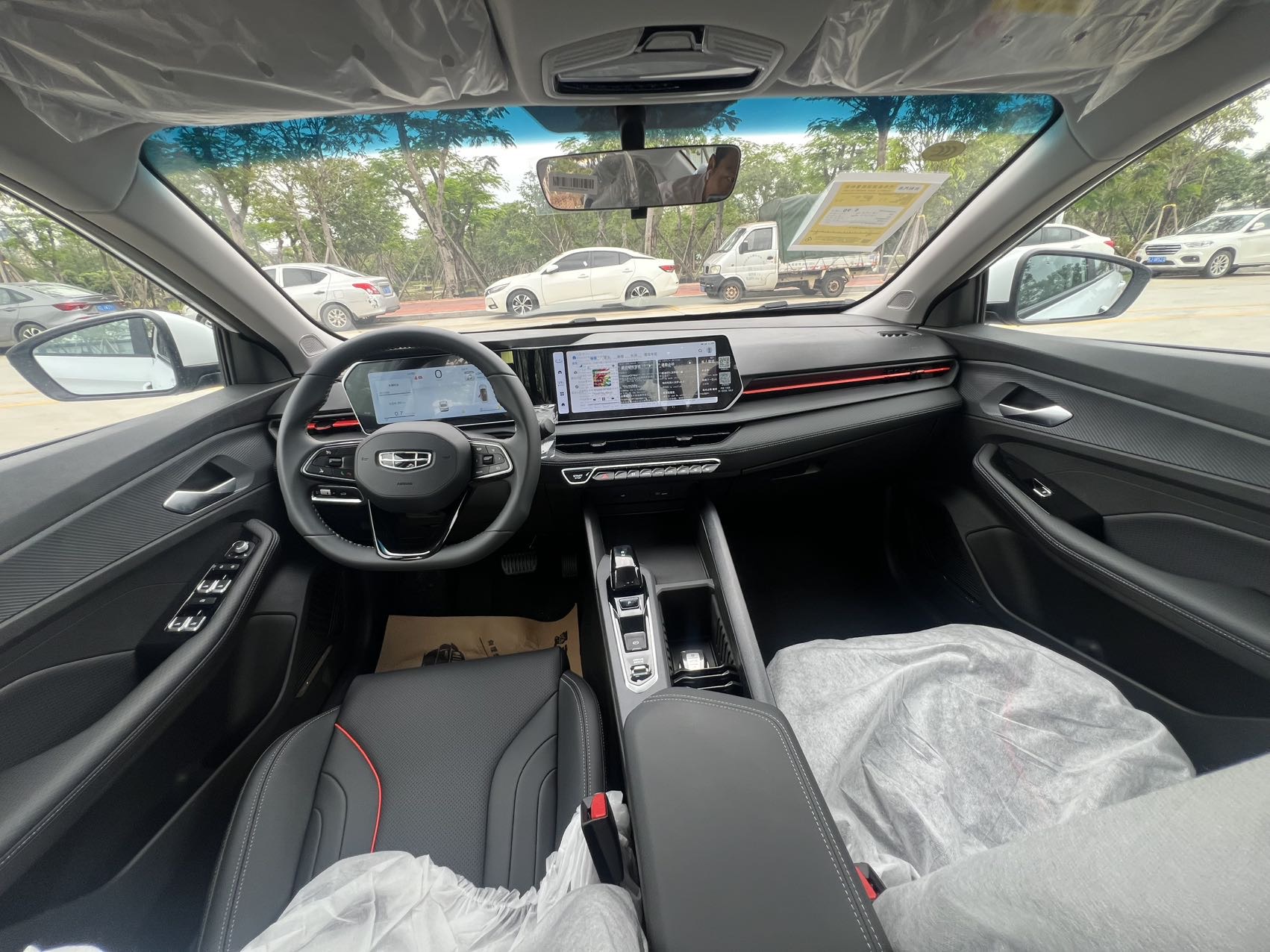 GEELY Binray 2026 car image #6