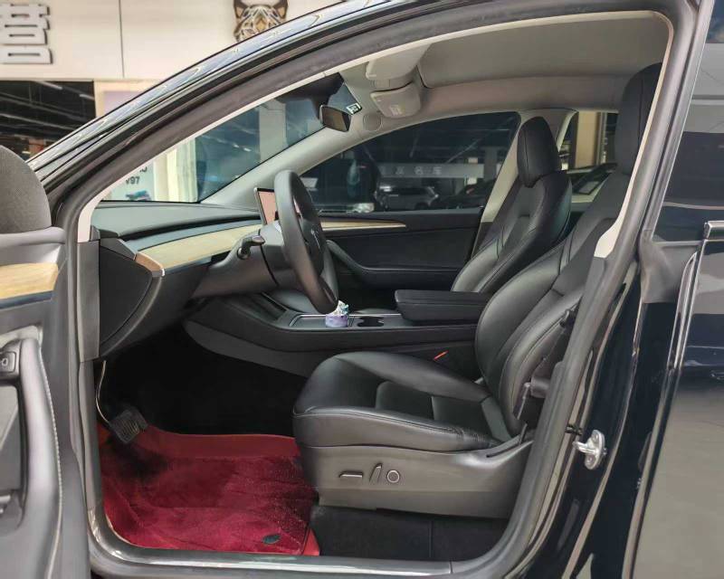 Tesla Model Y 2023 #6 Tesla Model Y 2023 car image #6