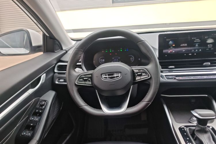 GEELY Emgrand 2023 #15 GEELY Emgrand 2023 car image #15