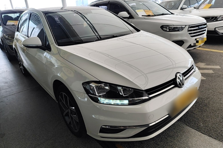 Volkswagen Golf 2018 изображение автомобиля #6