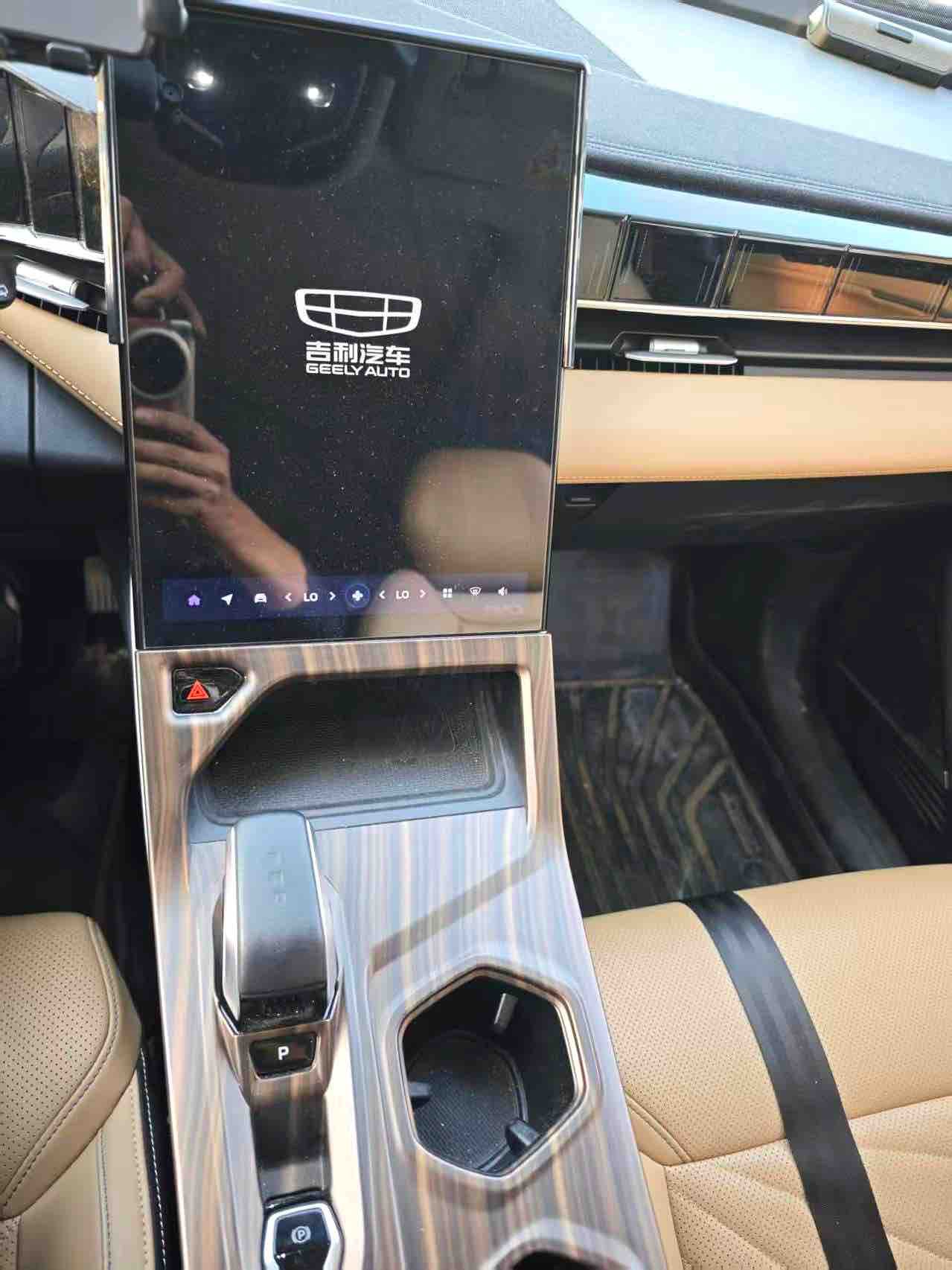 GEELY Boyue L 2022 #5 GEELY Boyue L 2022 car image #5
