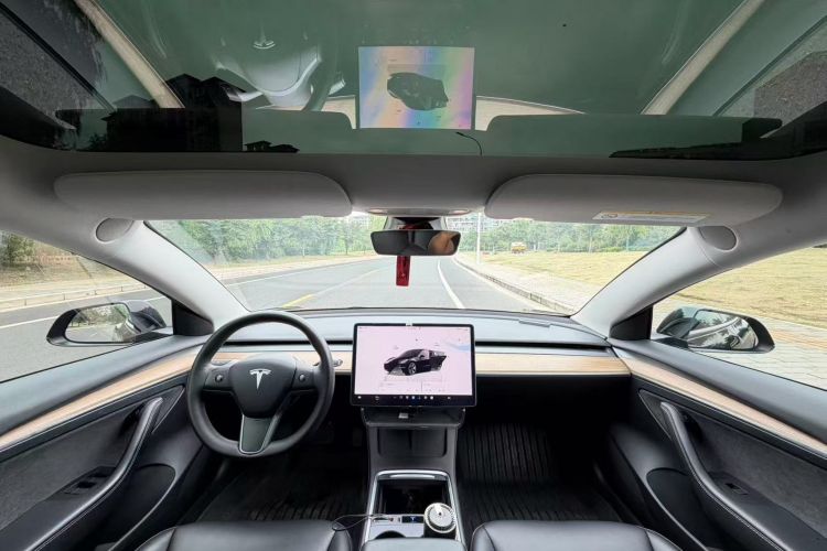 Tesla Model 3 2023 #12 Tesla Model 3 2023 car image #12