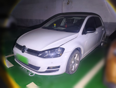 Volkswagen Golf 2017 Volkswagen Golf 2017 immagine di auto