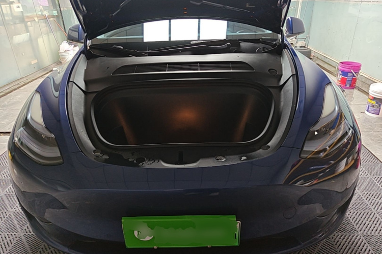 Tesla Model Y 2023 car image #20