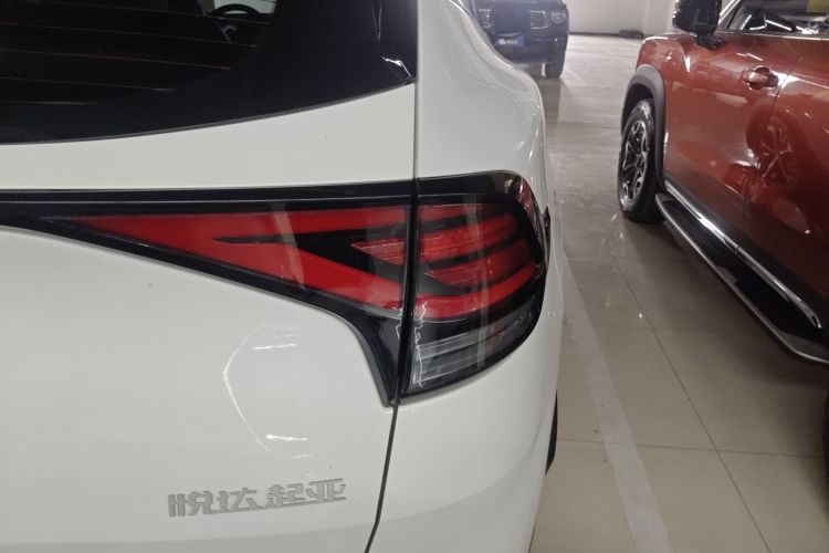 起亚 狮铂拓界 2022 汽车图片 #8