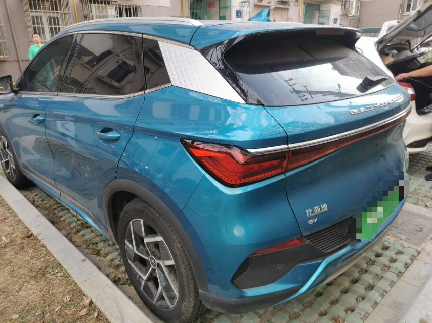 BYD Yuan Plus 2023 immagine di auto #6