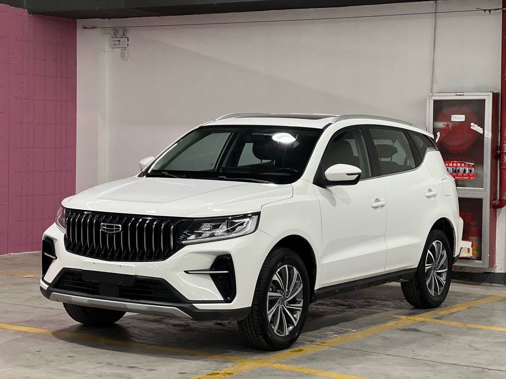 GEELY Vision X6 2022 汽车图片 