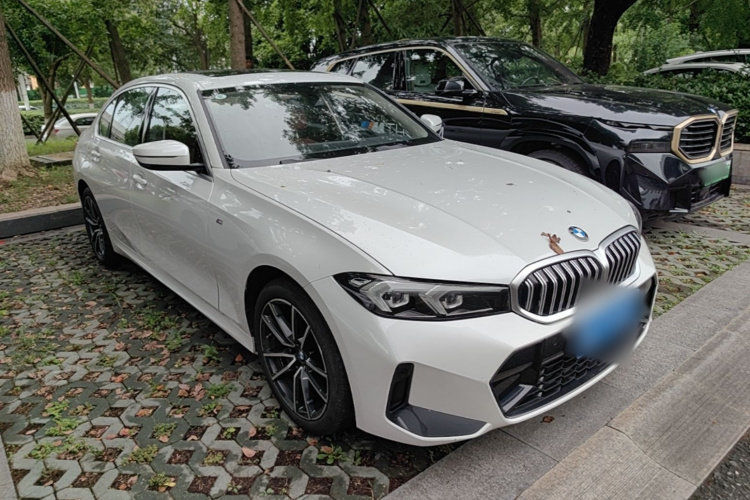 BMW 3 Series 2024 car image #4