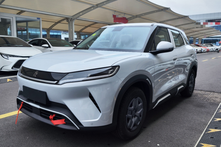 BYD YuanUP 2025 car image #2