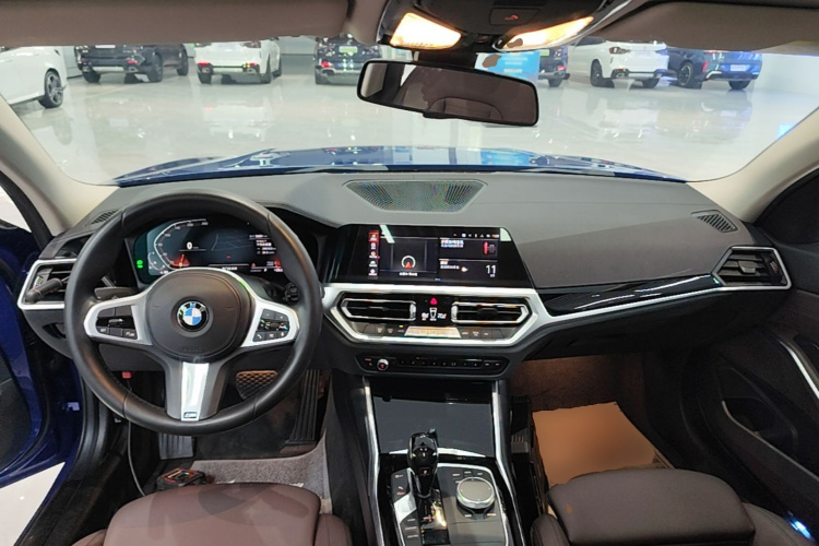 BMW 3 Series 2020 #11 BMW 3 Series 2020 car image #11