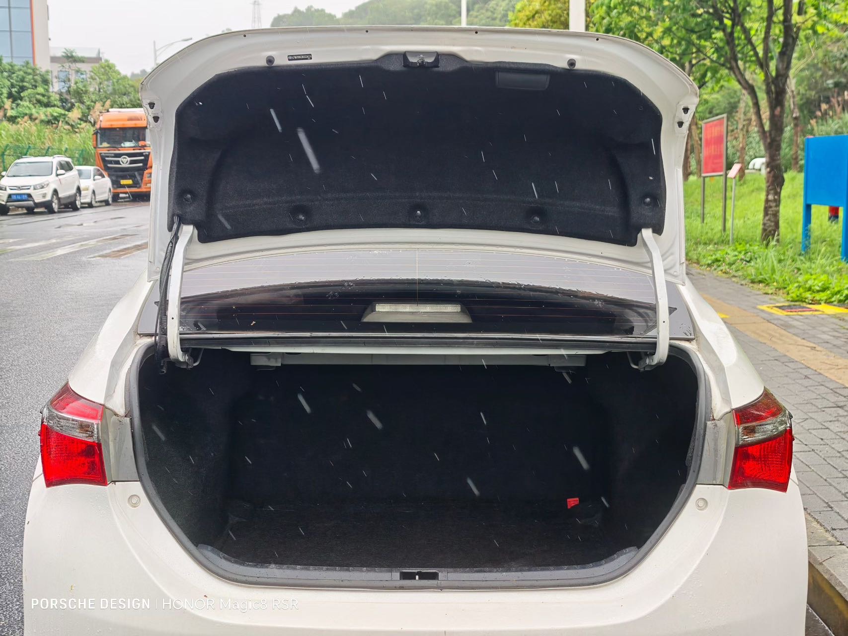 Toyota Corolla 2019 #8 Toyota Corolla 2019 car image #8