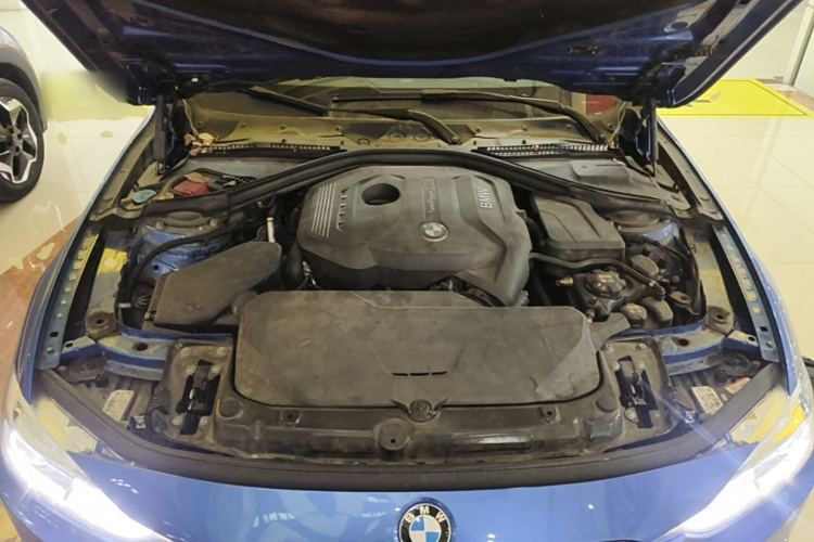BMW 3 Series 2018 #20 BMW 3 Series 2018 car image #20