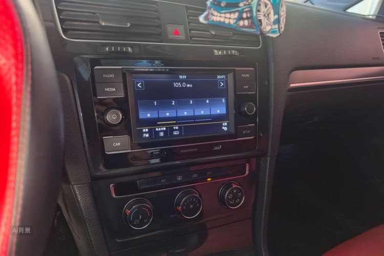 Volkswagen Golf 2017 car image #15