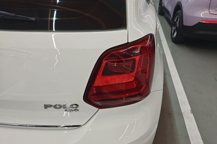 Volkswagen Polo 2015 #8 Volkswagen Polo 2015 car image #8