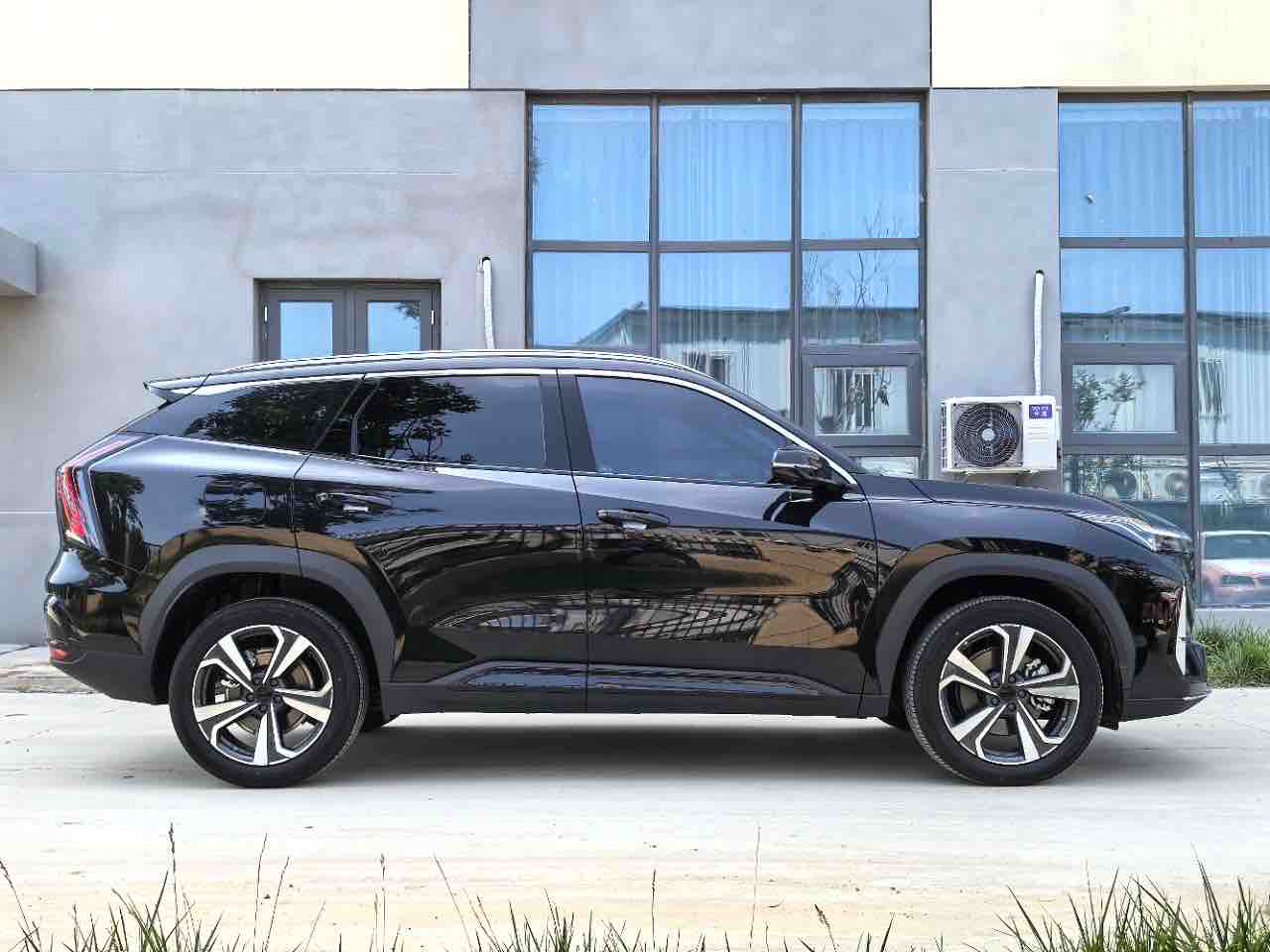 GEELY Boyue L 2025 #4 GEELY Boyue L 2025 car image #4