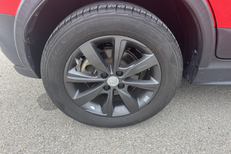 BYD Yuan New Energy 2019 #4 BYD Yuan New Energy 2019 image de voiture #4