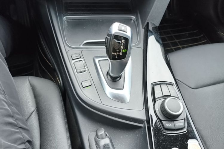 BMW 3 Series 2016 #14 BMW 3 Series 2016 car image #14