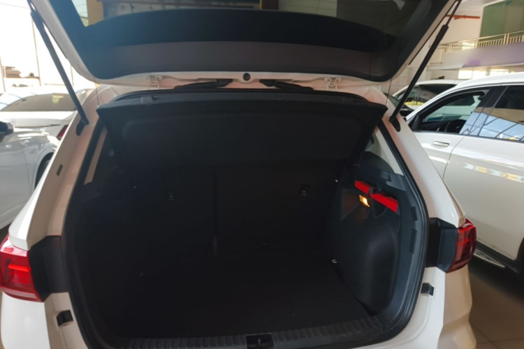 Volkswagen Tharu 2022 car image #19