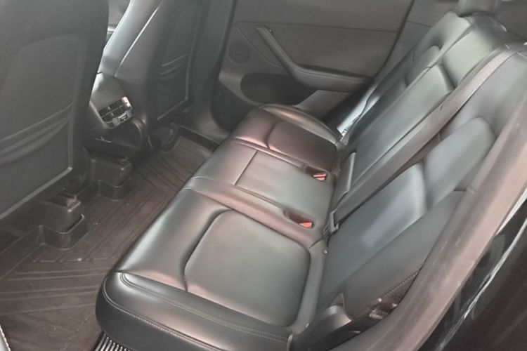 Tesla Model Y 2021 #17 Tesla Model Y 2021 car image #17