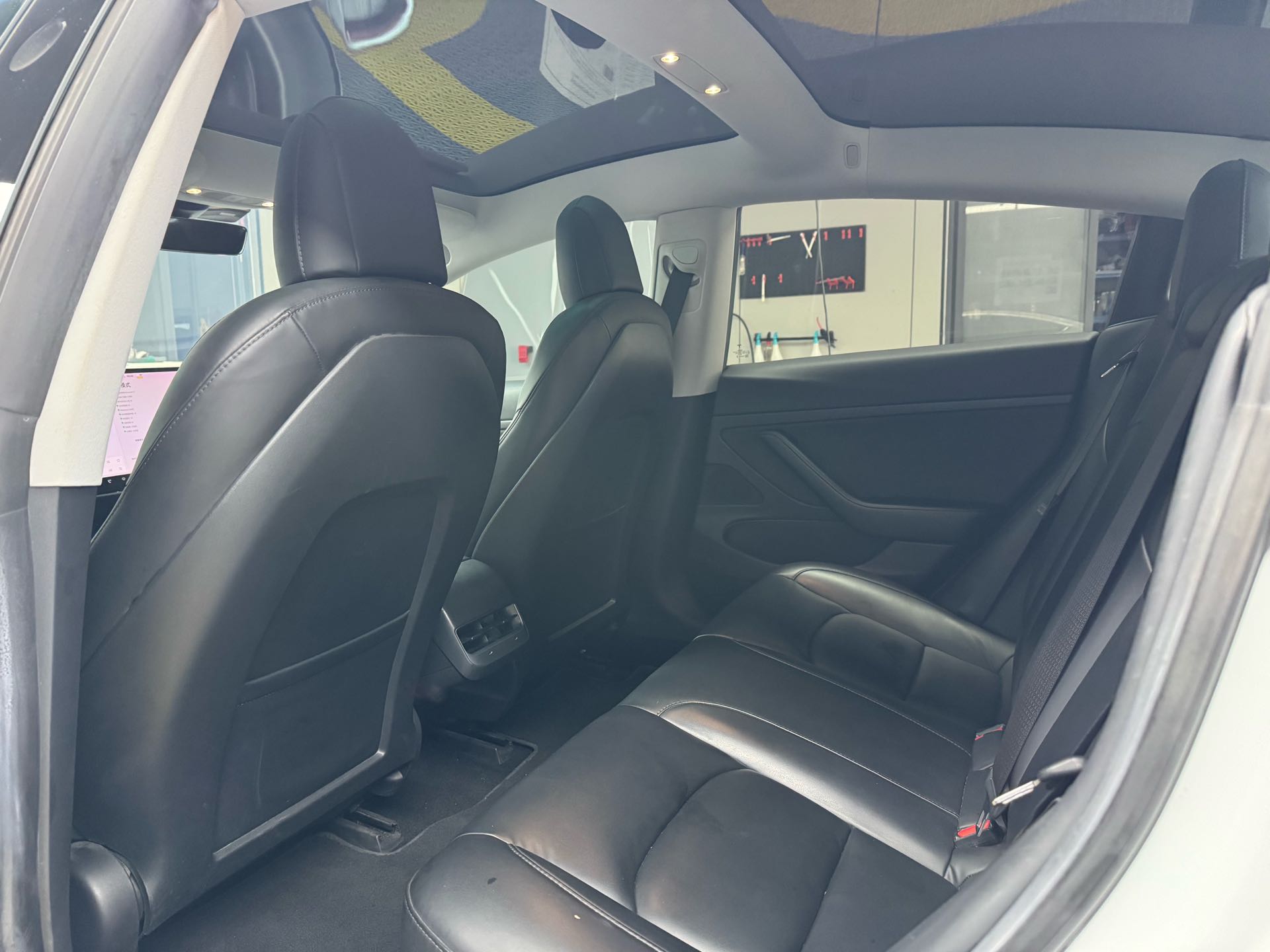 Tesla Model 3 2020 #4 Tesla Model 3 2020 car image #4