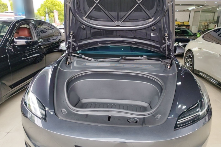 Tesla Model 3 2024 #20 Tesla Model 3 2024 car image #20