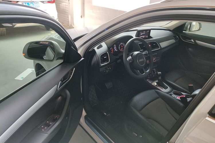 Audi Q3 2018 #16 Audi Q3 2018 car image #16