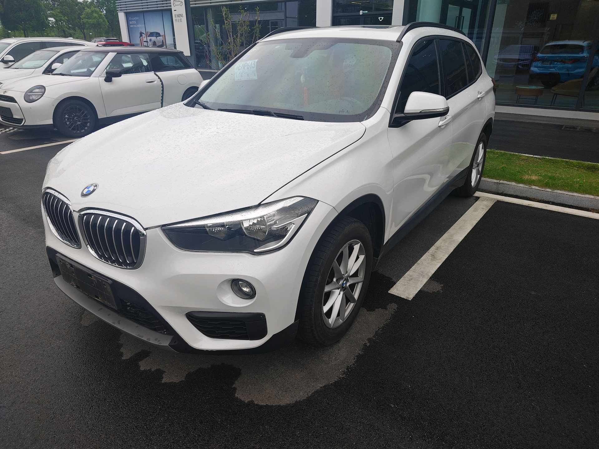 BMW X1 2019 BMW X1 2019 car image