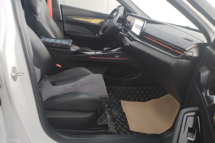 GEELY Binray 2022 #27 GEELY Binray 2022 صورة سيارة #27