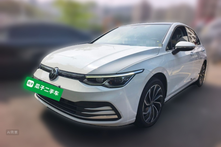 Volkswagen Golf 2024 car image #2