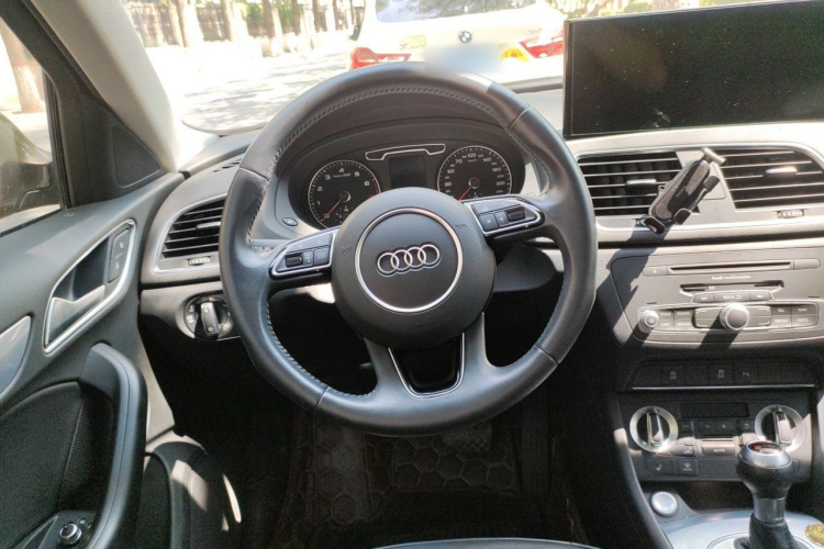 Audi Q3 2016 #15 Audi Q3 2016 صورة سيارة #15