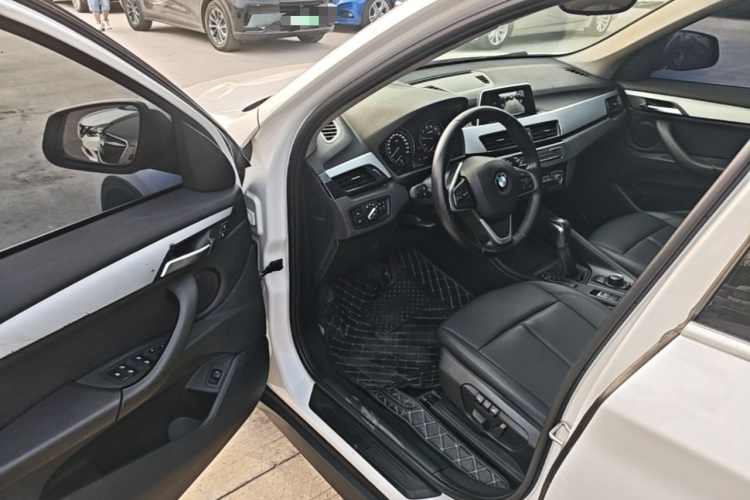 BMW X1 2019 #16 BMW X1 2019 car image #16