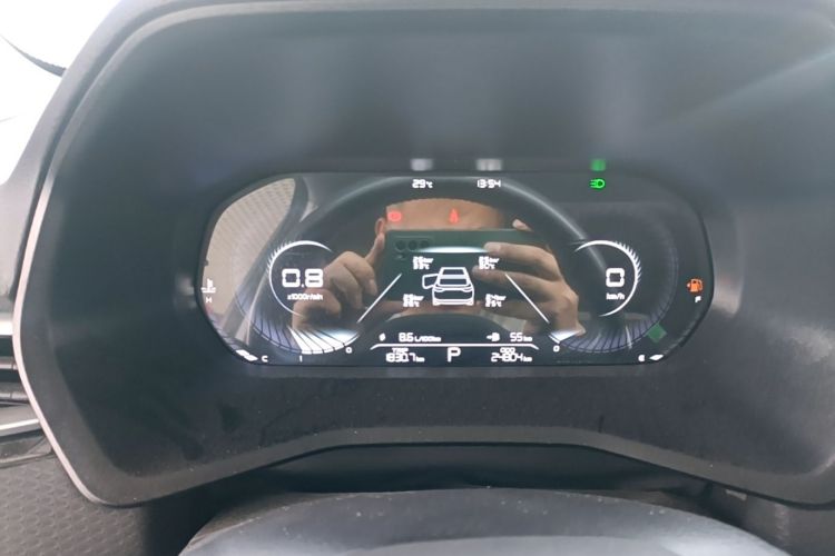 GEELY Emgrand 2022 car image #12