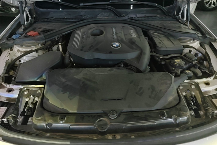 BMW 3 Series 2018 #22 BMW 3 Series 2018 car image #22