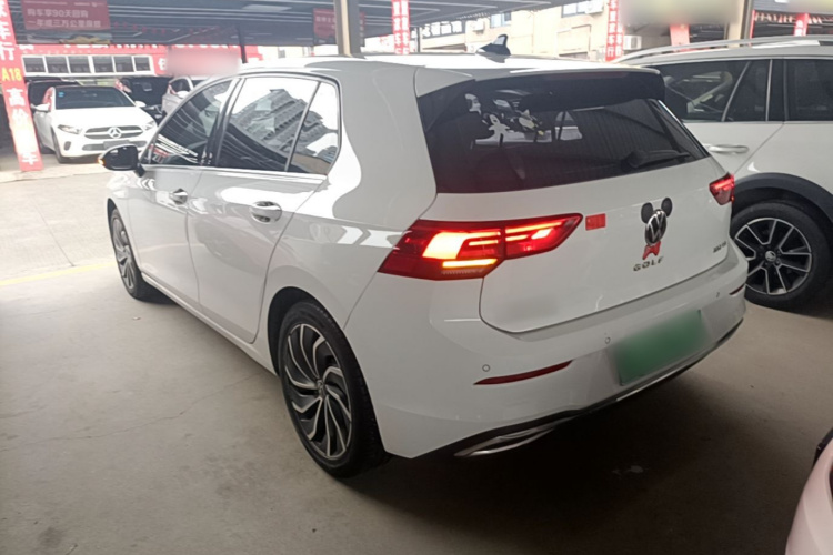 Volkswagen Golf 2021 car image #5